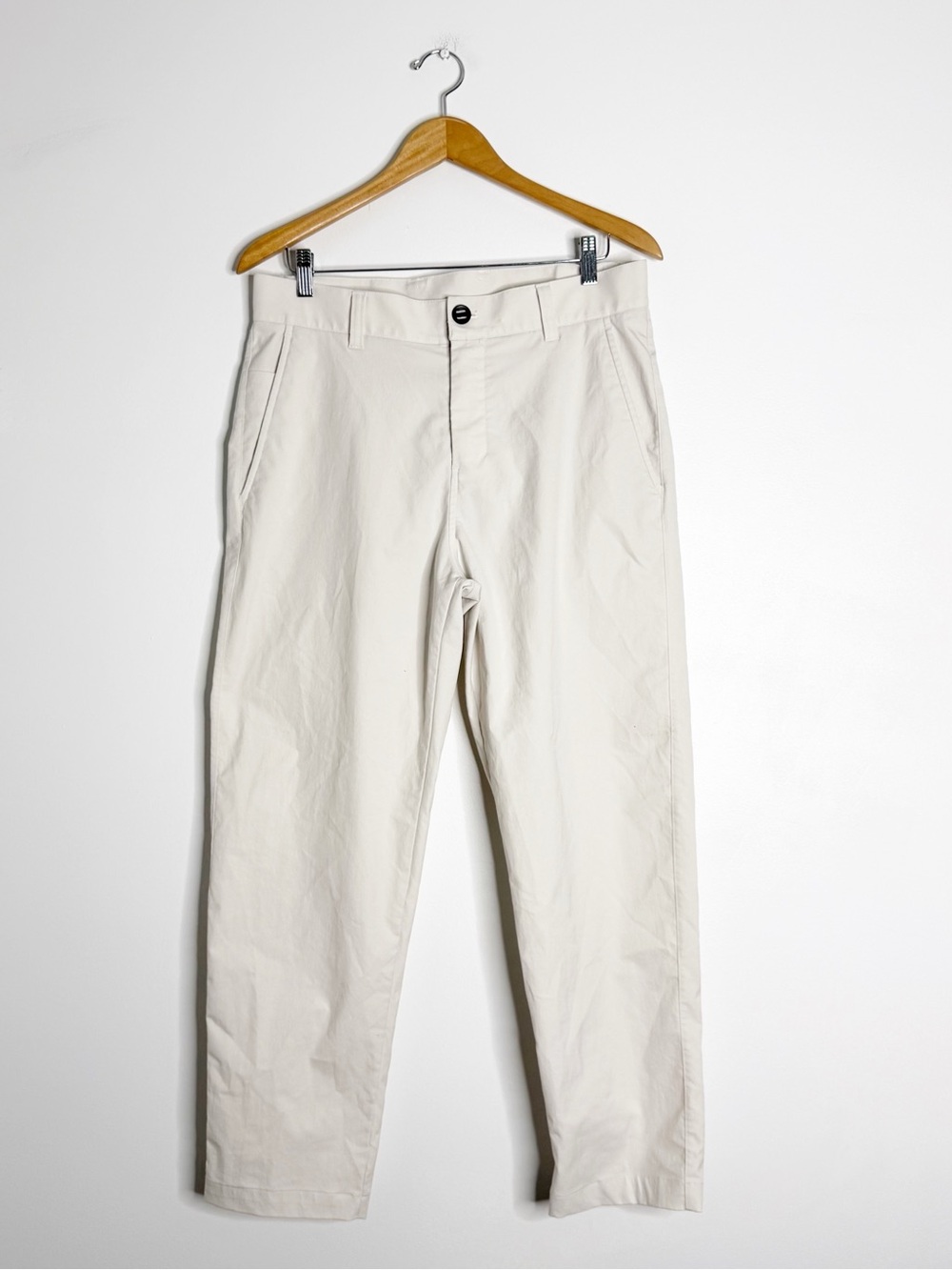 Lululemon Men’s Khaki Pants Size 31 Straight Leg
